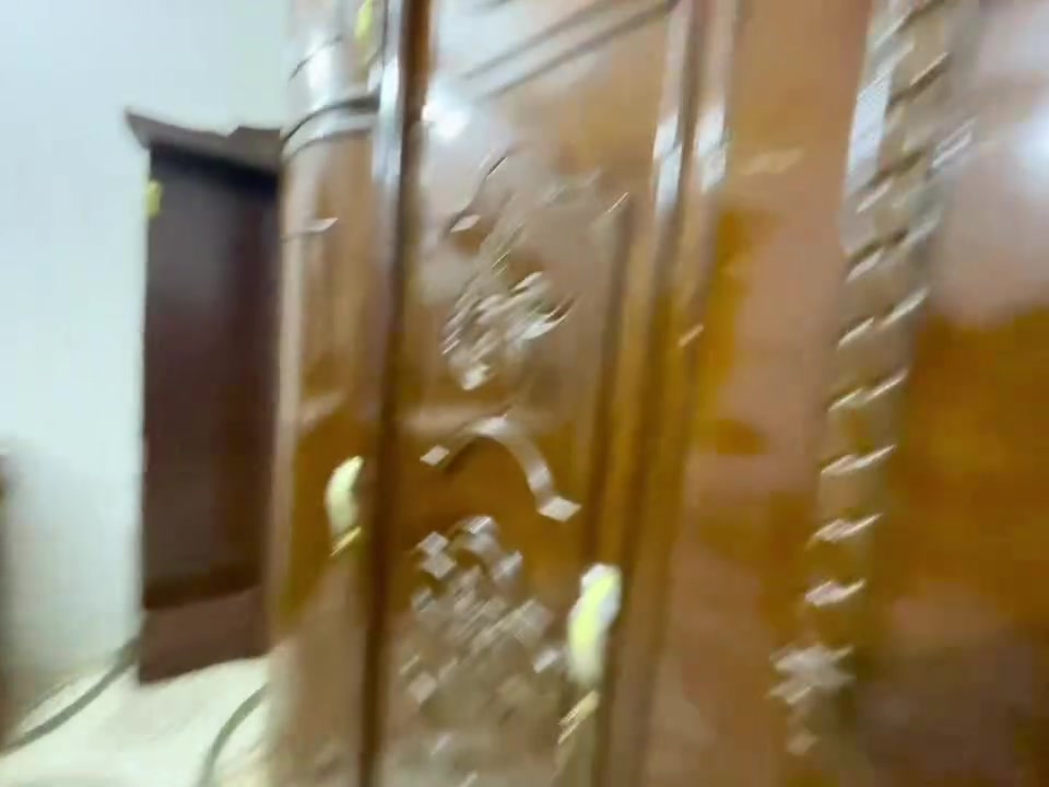 غرفه عراقيه تفصال درجه اول تسكام البيع سعر مليون وبيه مجال عنوان زبير  رجآ موشراي  لايتصل  ***********
