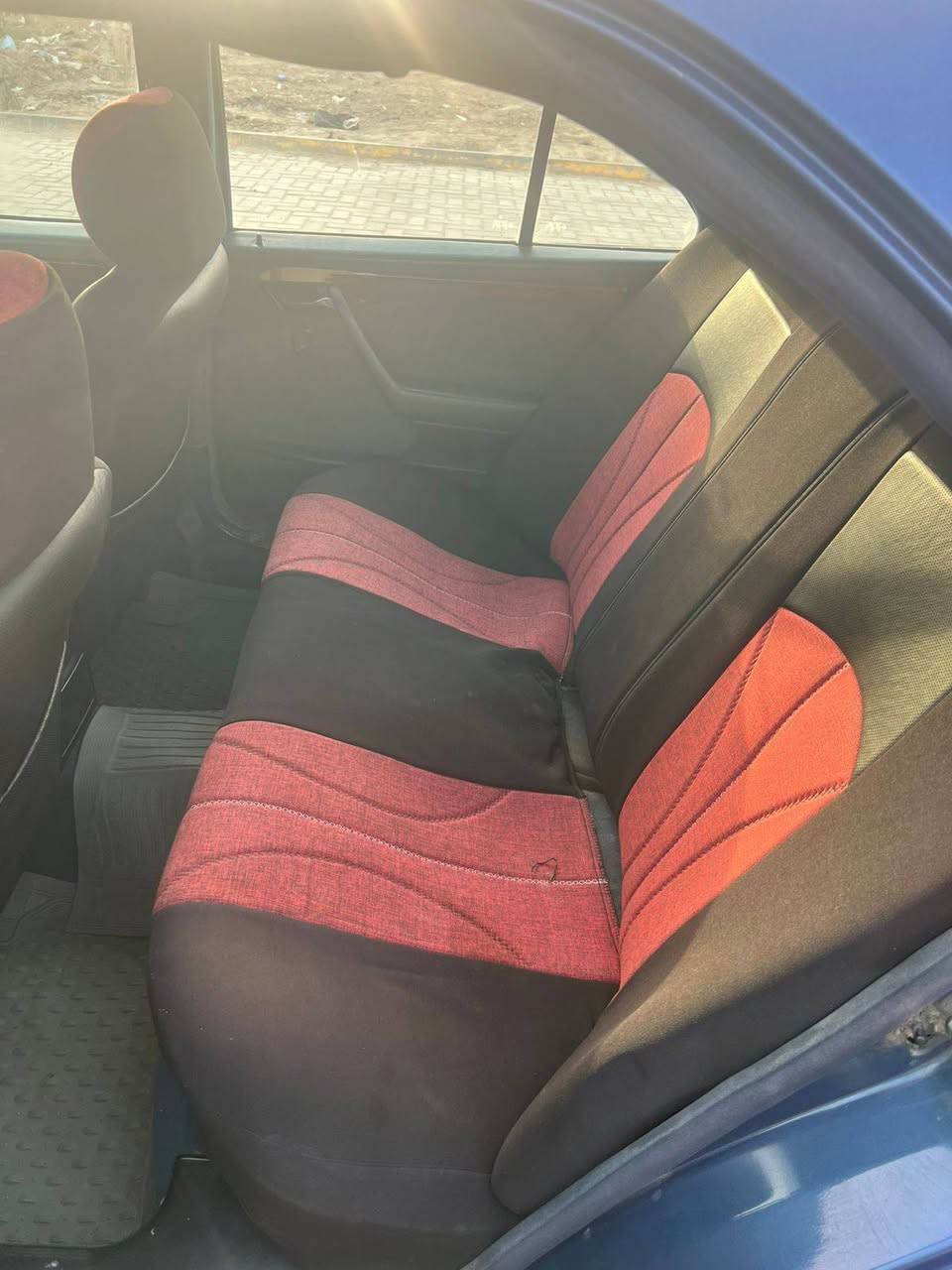 ياالله
مارسدس دب للبيع 
خراطيم مكينه 6سلندر بلادي السياره كلها بلادي مصبوغه صبغ عام للجماليه حداديه شرط ستوني مسويها وره وكدام 
سعر ٦٠ وبيها مجال 
للستفسار اتصل ***********
