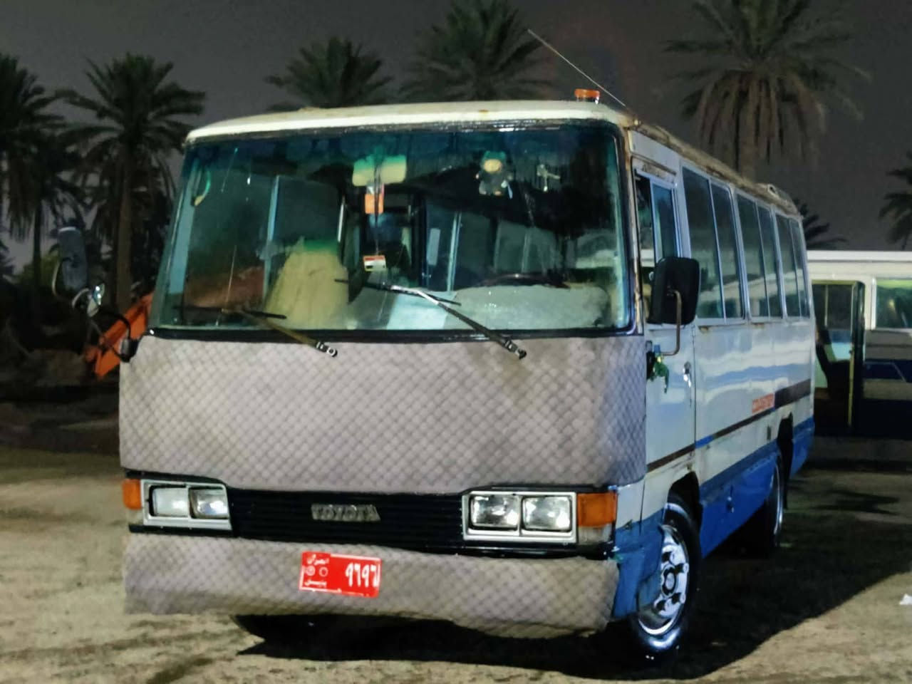 السلام عليكم كوستر للبيع مكينه وكير بنكو بس كيره الواحد والثاني يفلتن الباقي شوف العين مكينه مجفته جديد السعر 4 مليون وبيه مجال مكلف بالنشر هذه رقم صاحبه ***********
