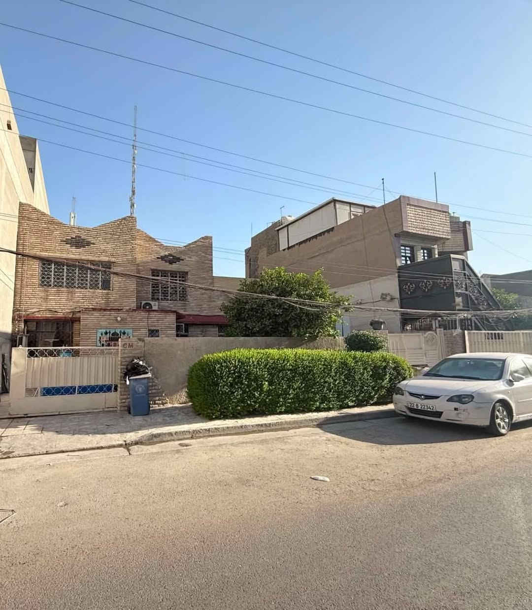 عقار مساحه.  ٤١٢ متر
واجه ١٥ 

محله ٦١١

زقاق ١ 

العنوان المنصور الداودي

نهايه ١ شارع ١٤رمضان قرب الاقواس بيع مستعجل لغرض السفر موقع تجاري فرصه ذهبيه 

الاستفسار ***********
