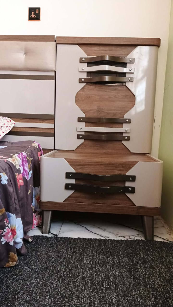 غرفه كامله الكنتور مابي بيبان قويه جداا
السعر 450بيه مجال
الديوانية السنيه


**إذا كنت صاحب هذا الإعلان وتريد حذفه لأي سبب، رجاءا أرسل رسالة إلى الدعم الفني**