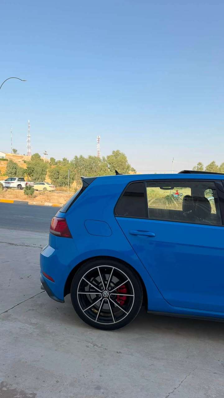 السلام عليكم
السلام عليكم ….
المميز للبيع GOFL GTI 2021 autobahn 💙🇩🇪
من النوادر سياره ماشية 22km فقط ❗️
كير أوتوماتيك ✅
محرك 2.0 T  ✅
فول موصفات 1/1 قبات 🇩🇪💯 :-
-بانورما    
-تدفئه مقاعد
-رادار امامي خلفي جانبي 360 درجه 
-شفتات ستيرن 
-انضمة قياده 
-تحكمات ستيرن جهتين 
-نضام توقف تلقائي 
-اوتو ستوب 
-4 بصمات 
-شاشة ابل كاربلاي 
-تبريد قطعتين 
-إشارات مري 
بعد هواي موصفات ماتنعد معروفه ❗️
كير ومحرك شرط بدون فتح ✅
السياره جاهزة من كل النواحي باسمي شرط التحويل 
مكان السياره كركوك  سعرها  (168$) وماكو بهيج سعر لون مميز  💙
للتواصل :-***********
ماعجبك السعر اعبره بدون كسران بالحلال 🤍
