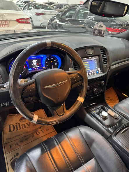 كرايسلر اوباما 300s كلين Chrysler 
فول مواصفات بانوراما 
صور امريكا بالمنشور وصورة مال رقم شاصي
بدون فور ويل
2 ويل درايف
اسود بلاك
S300 full option 
ايرباك مبدل من الوكالة فيش لفيش 
ماشية 43 ميل فقط داخل امريكا 
بورن ضربة بدون صبغ بدون تعديل كلها كبس على حالة الشركة
السعر 298$ و مجال كلش قليل
للاستفسار 
***********
***********
شركة الوتين اربيل أربيل
