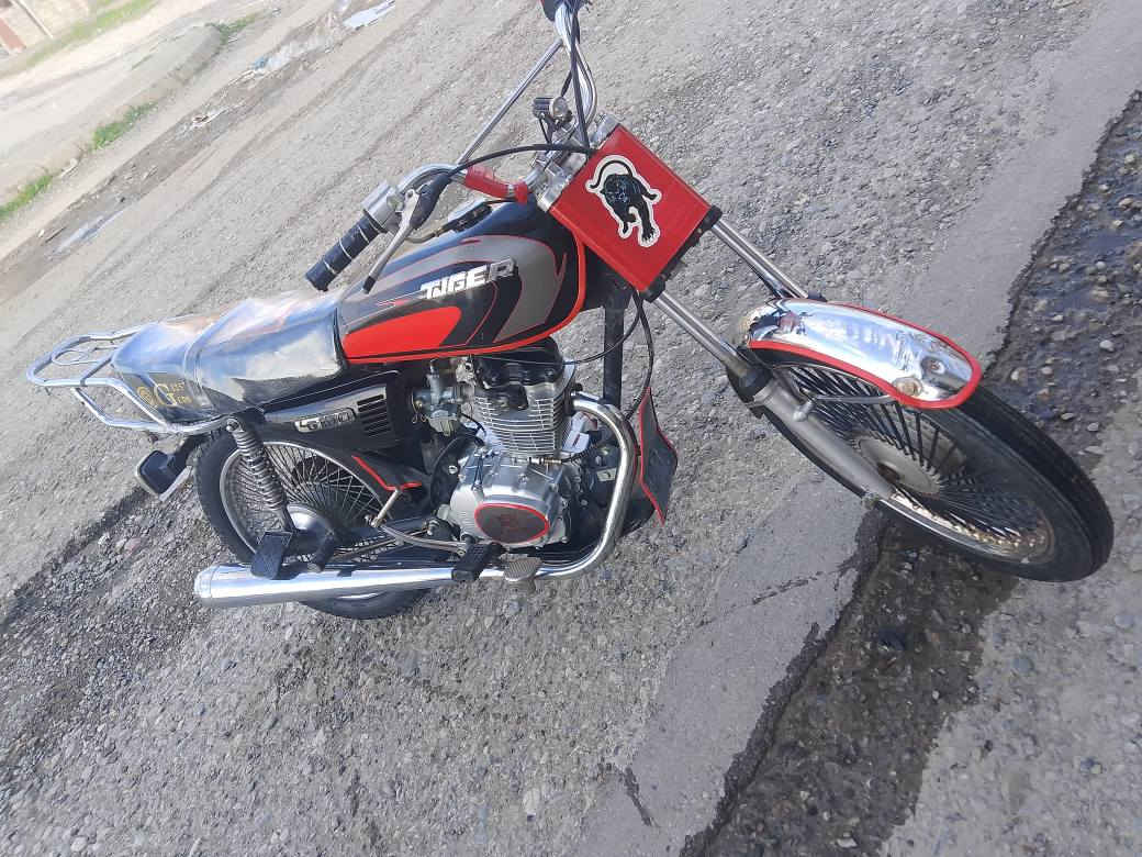 بە ناوی خوای گە ورە ماتور TEGIR 🐆🐆  مە کینە تاج
مە کینە 125  2023   گیرو مە کینە به شە رت  نرخ 320هه زار شوین قه لادزێ 
*********** بشدار, السليمانية
