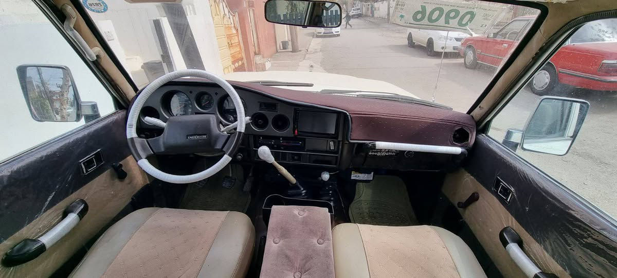 رۆژو تاعاتی هاموو لایە ک قبول بیت 
ماشاللە لاندکرۆز لۆک لۆک تاقانە هاموو عیراق ئارمی پلاستیکی سلیمانیە بیکە بە ناوی خۆتە وە ....... وەسفی چیبکە م کاک داعامی بۆداعامی بە شە رت بی دە عم بۆیاخ بۆ جوانی89 مۆدیلی بۆیاخ بکریتە وە کیشە نیە کاک تە برید سارد گە رمی زۆر مە زبوتە چکنیت پاوار مە کینە3f واتە6 کیڕە شە فتو دە شبل ماسی چوار چرا سەقف تختە کوشن گاعی سوکان کارابای لۆل  تایە لۆل ............ معامە لی هه وای ناکە م وە رە سە یری بکە .........لە سلیمانیە 
0772 2140280
*********** السليمانية, العراق
