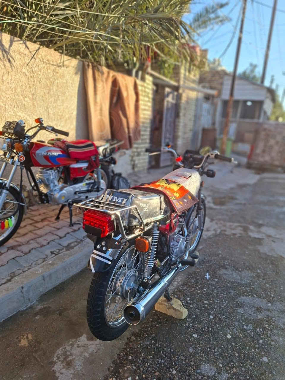 السلام عليكم دراجه للبيع اوراق مديل ١٧ تعمريها ٢٥ سعرها ٩٠٠ وبيها مجال وهذا رقمي *********** والخاص مفتوح
