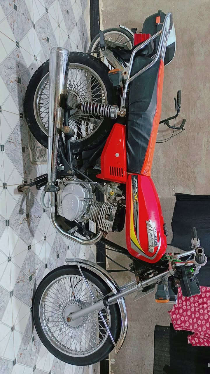 السلام عليكم تايكر للبيع مديل 22 الدراجه جديده كلش وكلشي بلاد السعر واحد 600 تحويل ثاني يوم مكاني البصره الزبير رقمي *********** والشراي دلل
