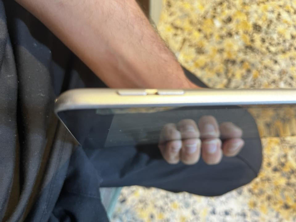 ايباد 9
استخدام اقل من اسبوع 
نضيف سعر 300 وبي مجال حك الجيه


**إذا كنت صاحب هذا الإعلان وتريد حذفه لأي سبب، رجاءا أرسل رسالة إلى الدعم الفني**