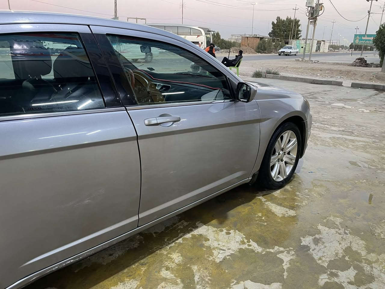 سلام عليكم
‏c200  2013 
 محرك ٢٤٠٠  الگير 6 نمر  تبريد ثلج  
بيهة جراد ربع البنيد 
حادثها بامريكا الجاملغ الامامي الايمن مبدل والجاملغ الخلفي عكس السائق مصبوغ للجماليه صور الضربة مرفقة بالمنشور 
سيارة ليبل واحد 
رقم بابل سنوية لل٢٠٢٦ المكان الحلة  للتواصل *********** بي واتساب 
السعر  87$ وبي مجال
