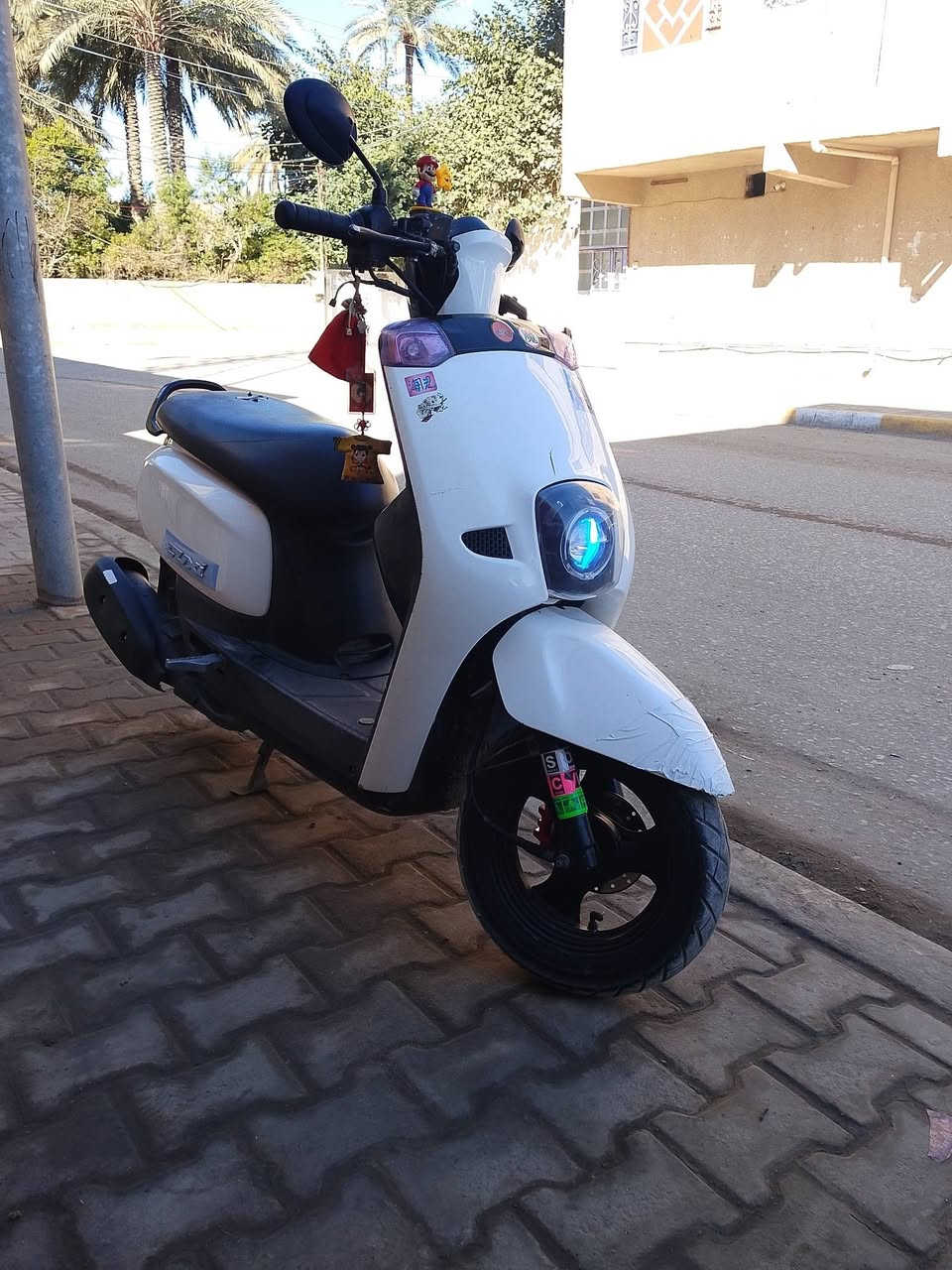 سلام عليكم للبيع بوليس موديل 2016 ياباني صار سبوع من نازله من رمبه دراجه جديده بمعنه الكلمه برغي مامفتوح بيه وصل موجود مل معرض عليه عدسه زنون سعر 1250 وبيه مجال مكان مسيب هاذه رقمي *********** ولا صير لوتي
