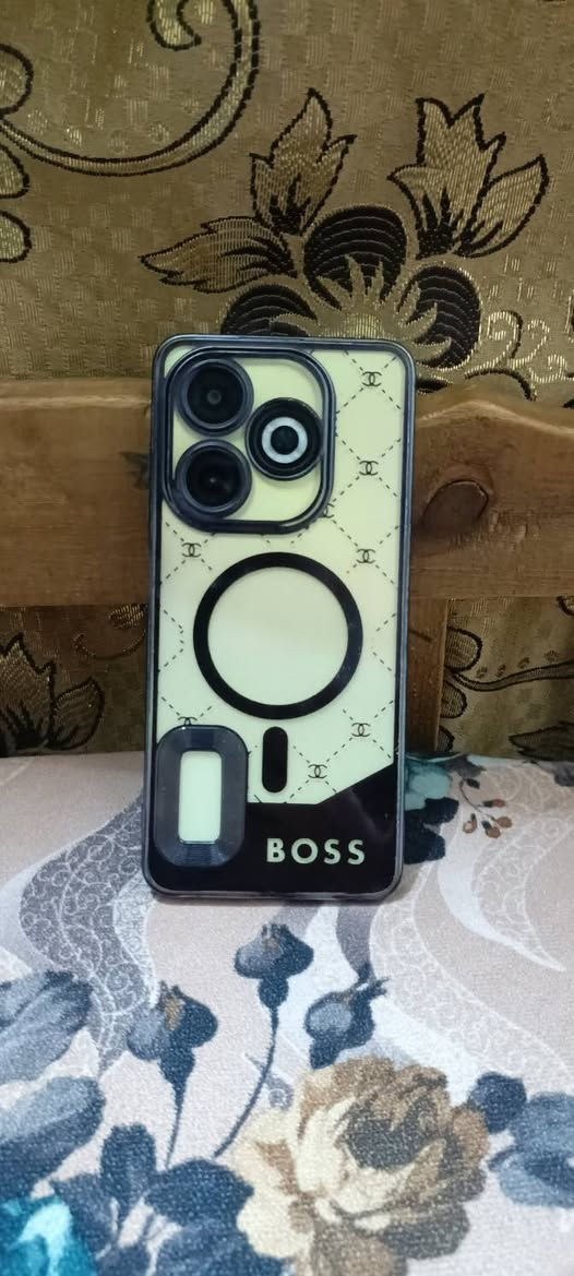 السلام عليكم عندي تلفون للبيع اسم الجهاز تكنو سبارك 8 والسعر90 ذاكره 128 عشوائيه 4 + 4 والاتصال على هذا الرقم***********
