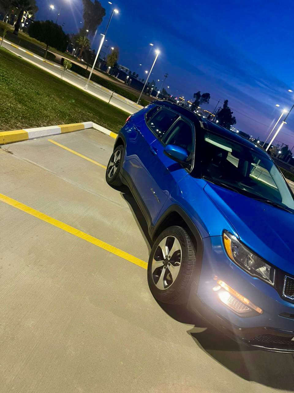 سلام عليكم جيب موديل 2019
سياره فول عده بانروما دبل اكسل كشنات جلد كسن جار استيرن تفئه
شاشه جبير محرك وكير بل شرط مامفتوح 
بي بس جاملغ صبغ بدون دواخل ارباك سستم
مكان سياره اربيل 
سعر 115 بي مجال بسيط
*********** أربيل, العراق
