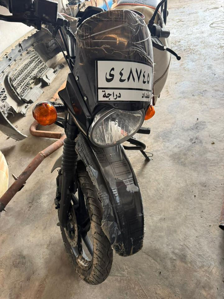 مكلف بالنشر غير متواجد على فيسبوك فقط وتساب ***********
للبيع بوكسر جبلي٢٣ جديد ماشي٦الف فقط
رقم بغداد بسم ولد من بغداد تروح تحول كبل بوجهك 

قفل سعر نهائي ٢٣٥٠ يعني ((مليونين و٣٥٠الف ))
قفل ماكو هيج سعر امنت لله متوازي ودبيعه

***********
