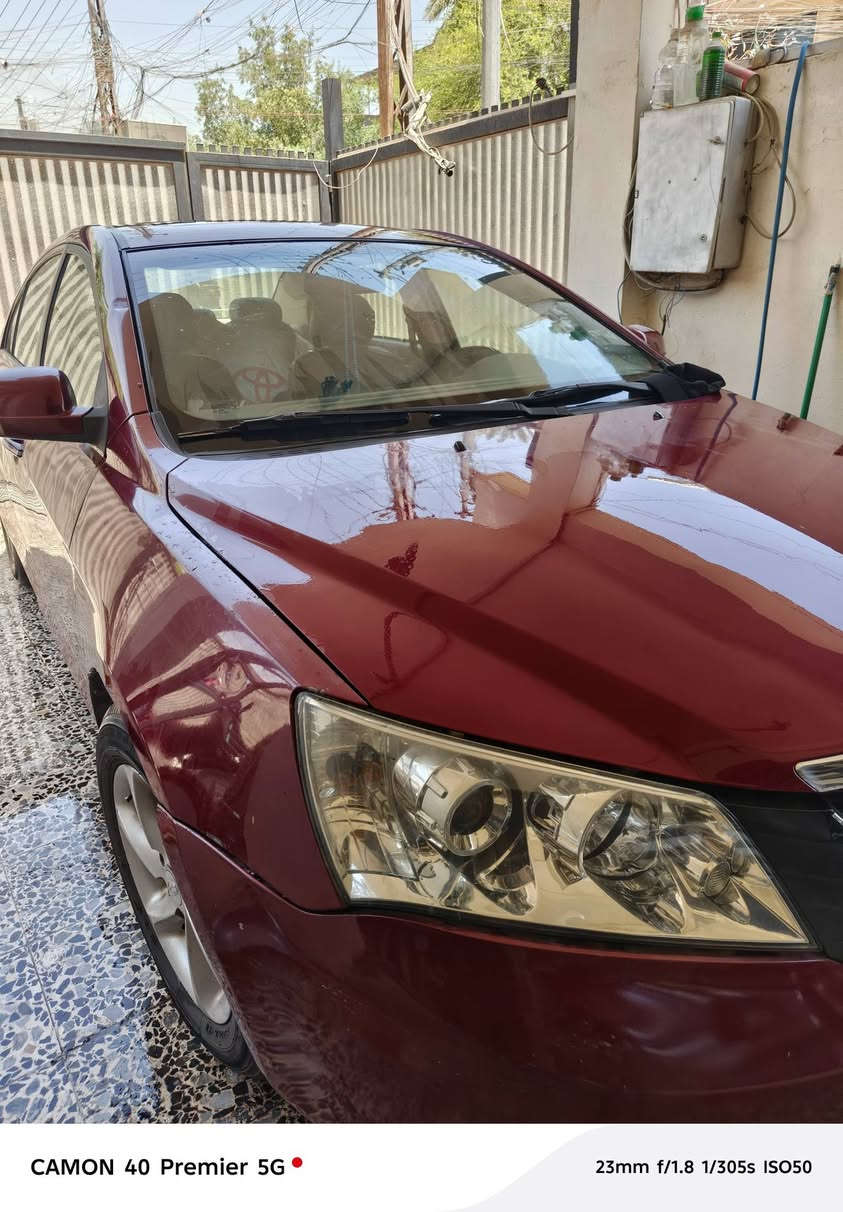 جيلي امكراند c7  موديل2013 محور كورلا بيكاتشو مع منظومة غاز ..تبريد ..اطارات جديدة بطارية امرون هندي جديدة ..صدر جيد...هزة جديدة سنوية لغاية 2031...السيارة جاهزة...50ورقة والتحويل ثاني يوم بعد الشراء..مكاني دورة ابو دشير  ..للجادين الاتصال ***********..
