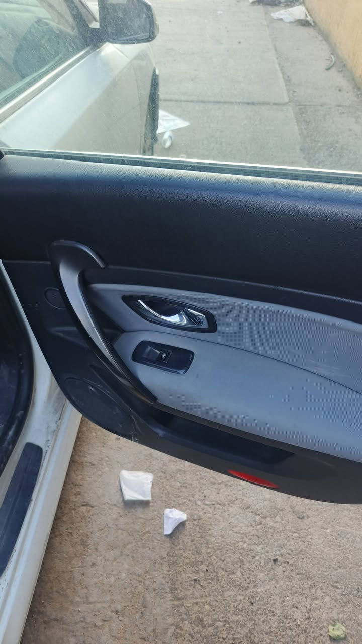 السلام عليكم
سافران 13 
اربعه سلندر 
بسمي مكينه وكير وتبريد وحداديه مكفولات يحتاجله ملاحظات بسيطه
مكاني بغداد الغزاليه 
السعر 75 $ 
***********
***********
