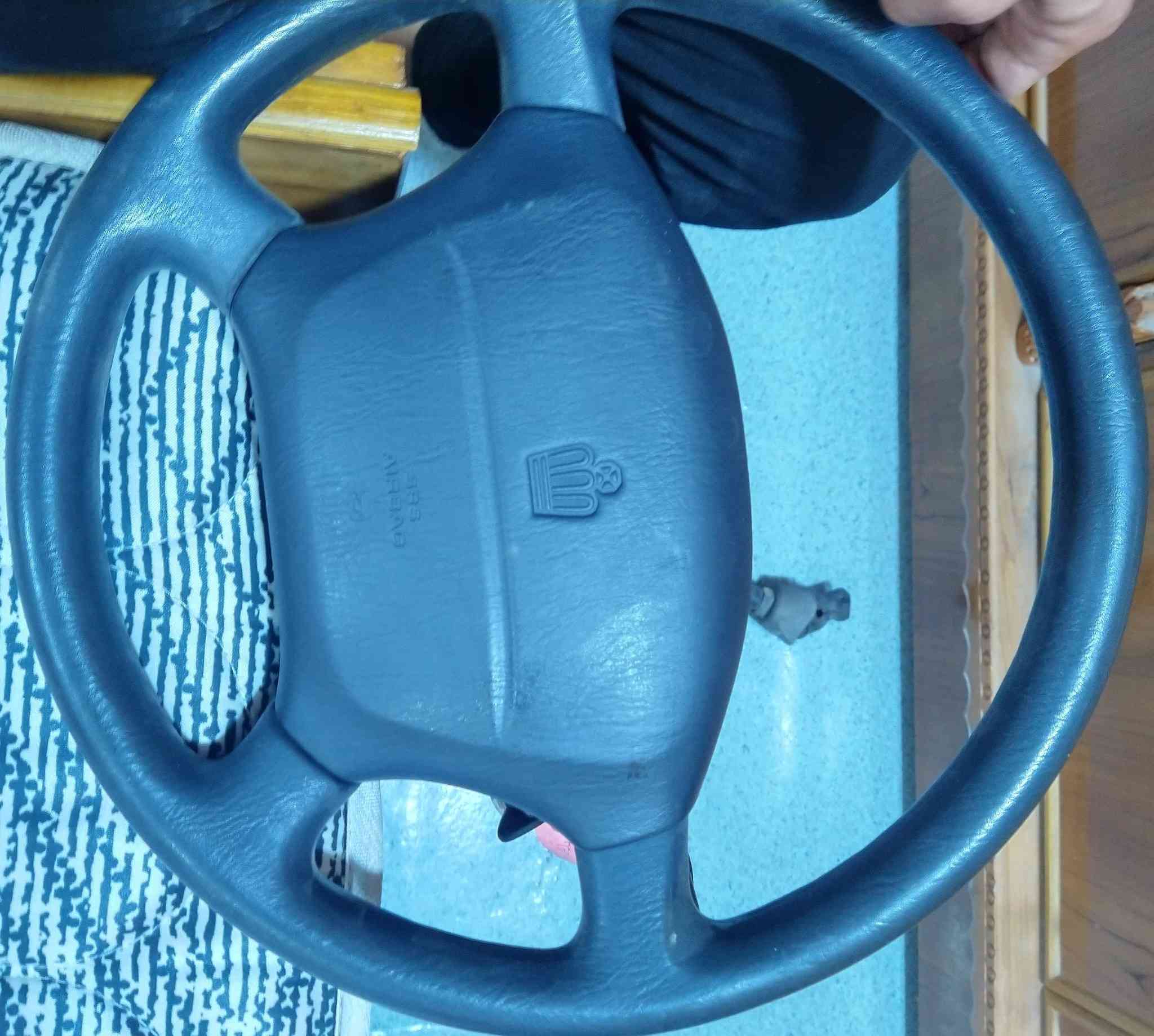 للبيع ستيرن راس الثور كهربائي حاويه كامل مع الكارت السعر 250 

استفسار ***********
