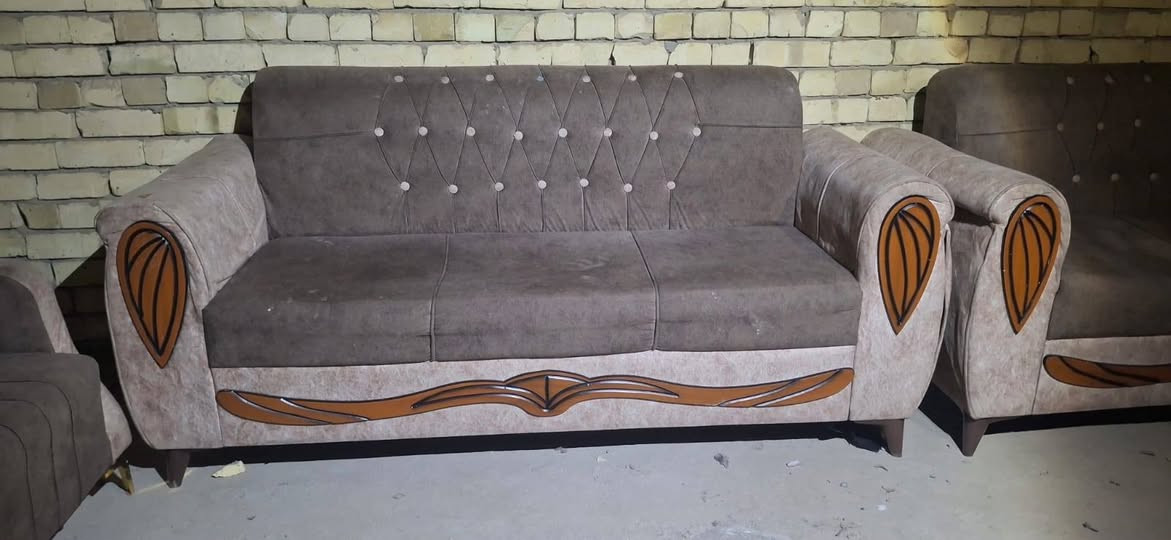 السلام عليكم تخمين
التخم الواحد 10 مقاعد السعر التخم 150 وبيه مجال 
الاستفسار ***********
