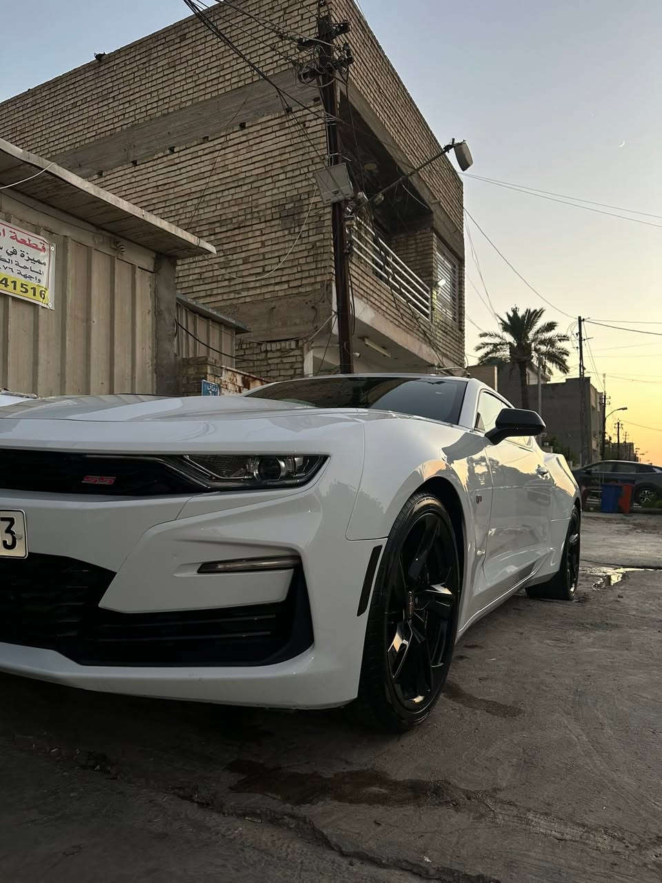 السلام عليكم كامارو ss 
ابيض 2023 كلين تايتل للبيع ماشيه 19200 
9 ميل السعر  250 ورقه للتواصل ***********استفسار عل رقم

