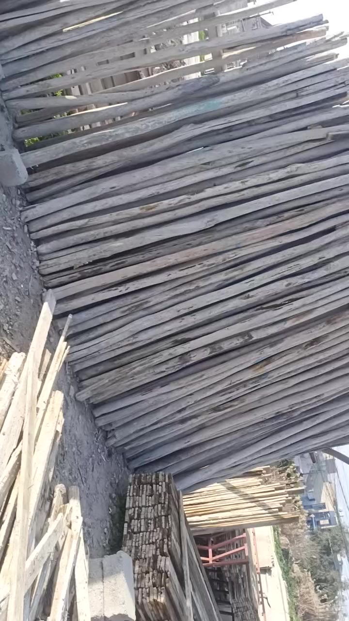 قالب خشب 150 متر للبيع للتواصل ***********
