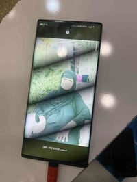 سامسونج نوت 10بلس الجهاز كله شغال بس الجهاز متروك يعني الشاشة ترمش وال...