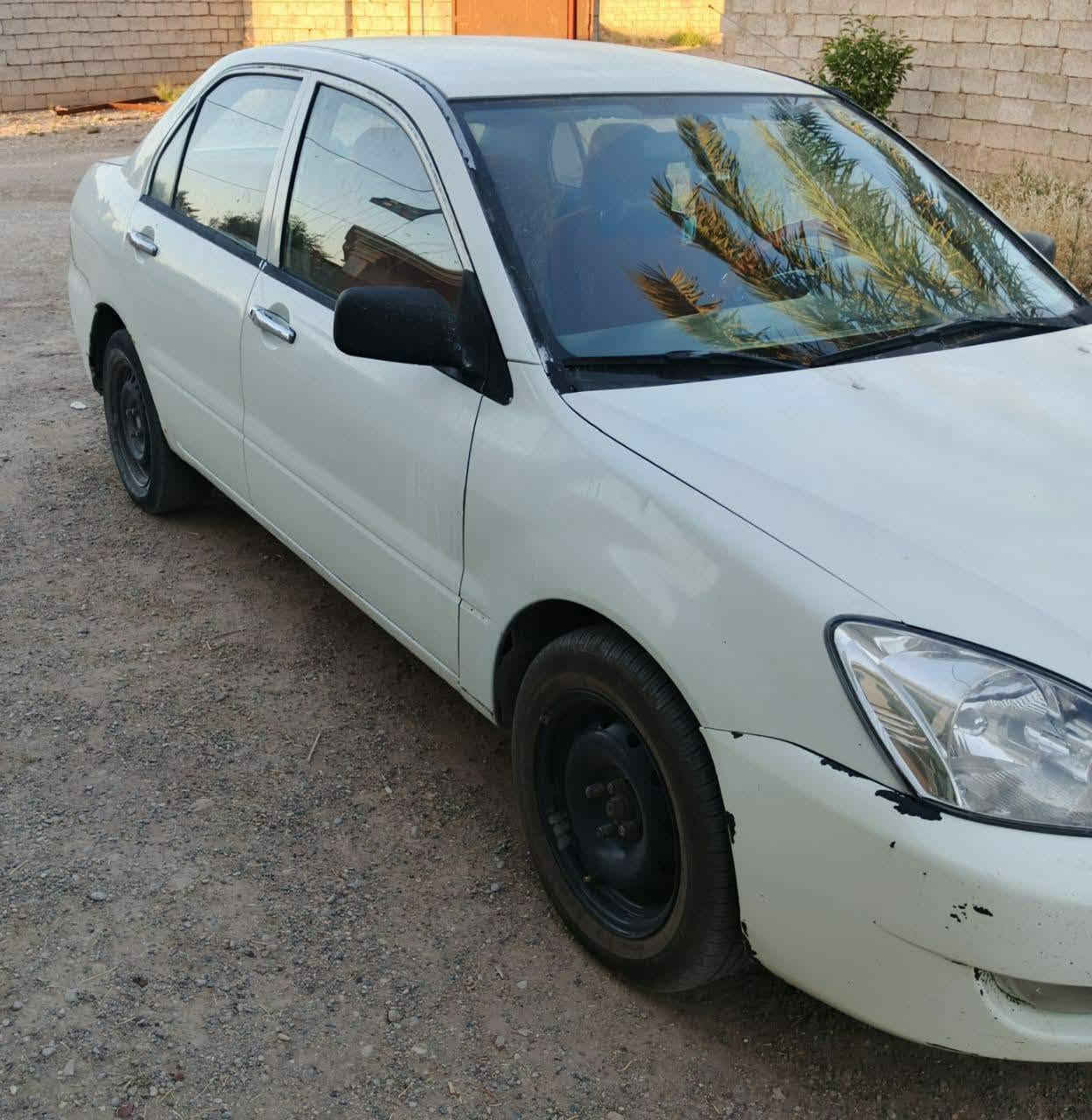 السلام عليكم لانسر موديل ٢٠٠٤لبيع السعر ٥٣ وبيها مجال مكان سياره ديالى  بلدروز الاستفسار اتصال على رقم ***********

