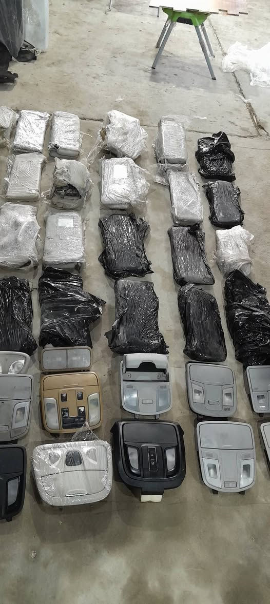 ألهم صلى على محمد وآل محمد السلام عليكم ورحمة الله 
منشور جديد من داخل مجمع سيدحيدر البغدادي 
بخصوص الشمسيات والكشافات الداخلية لمختلف السيارات الكورية والموديلات توفر بكمية كبيرة وجميع البضاعة تفصيخ 

......   ..... .....  ....  ...... ...... ..... ...... ...... ......  ...... ...... 

للحجز والاستفسار واتساب 👇🏽

                                    عنوانا 📍 
                     النجف الإشراف شارع المطار 
            مابين بوابة الدخول والخروج عامود رقم ١٣ 
       
            للإتصال والاستفسار أتصال على ارقامنا ☎️📞
      الأثير / *********** _ الأسيا / ***********
