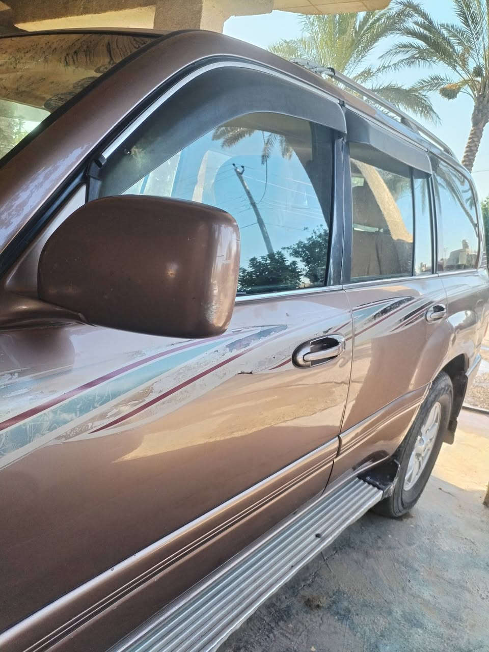 سيارة موديل 98 تبريد تدفئه منضومه غاز كير عادي
اي صبغ مابيها فقط بنيد رش اثر جراد  كفاله كير محرك سياره نضيفة مثل مشوف بصور 
سعر 125رقم تليفون ***********
