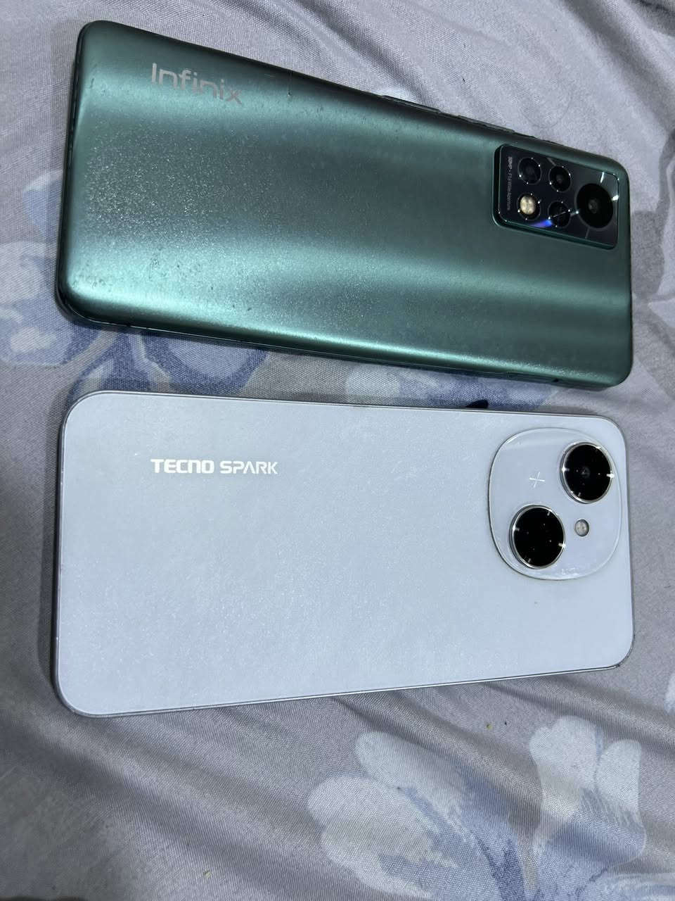 مكلف ب نشر مال هاذا الولد ❤️1..مبايل انفنكس نوت 11 جديد عوزه شاشه فقط 👌🏻سعره 75 قفل 
2..تكنو سبارك جديد كلش عوزه شاشه هم سعره 50 قفل 💸 اسعار شاشتهن ب 20 الف ب سوك ⭐️
ايبادات كله جديد ممشتغل اصلا عوزهن بطاريات الواحد ب 25 شراي مكاني كوت شراي يتصل  خاص ماجاوب مو اليه 🤎***********
