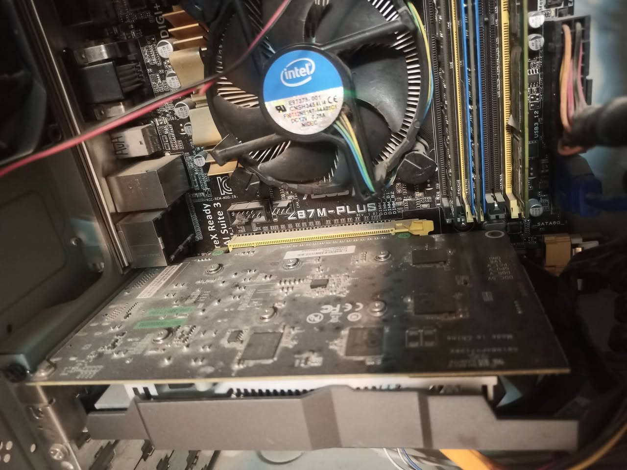 Ram 12
Gtx 1050ti
Ssd 512
Ci5 جيل ٤
تشغل كل العاب 
بغداد
مع شاشه msi
سعر ٢٥٠ بغداد يابلاش


**إذا كنت صاحب هذا الإعلان وتريد حذفه لأي سبب، رجاءا أرسل رسالة إلى الدعم الفني**