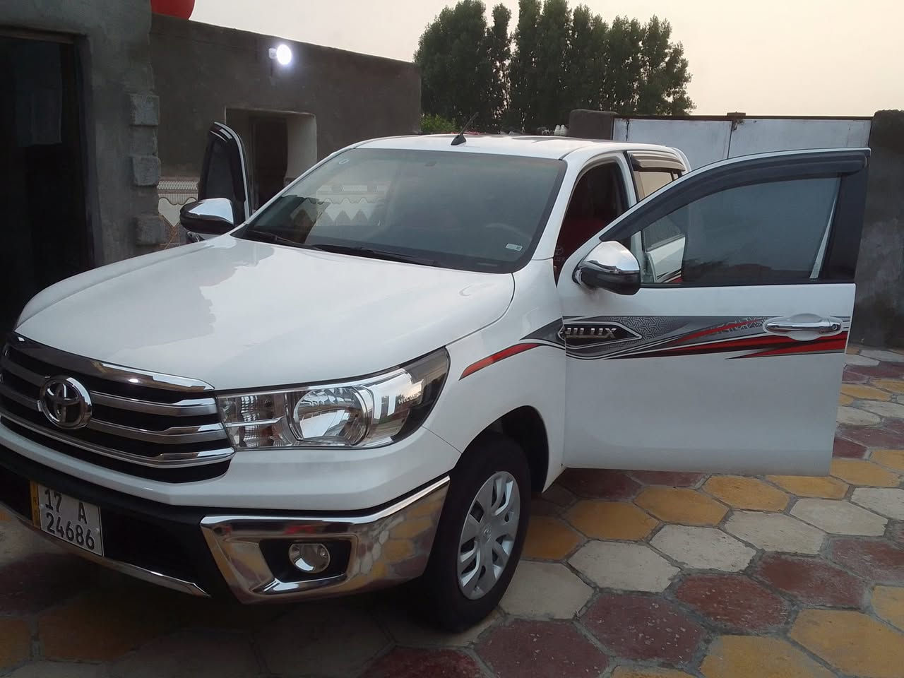 هايلوكس م2024 مكفول كفاله عامه
كير عادي رقم مثنى دوالي 17 
ماشيه 40 جديده حداديه تواير 
تبريد تدفئه سياره احله من الصور
مكان ناصريه *********** بيع او مراوس
