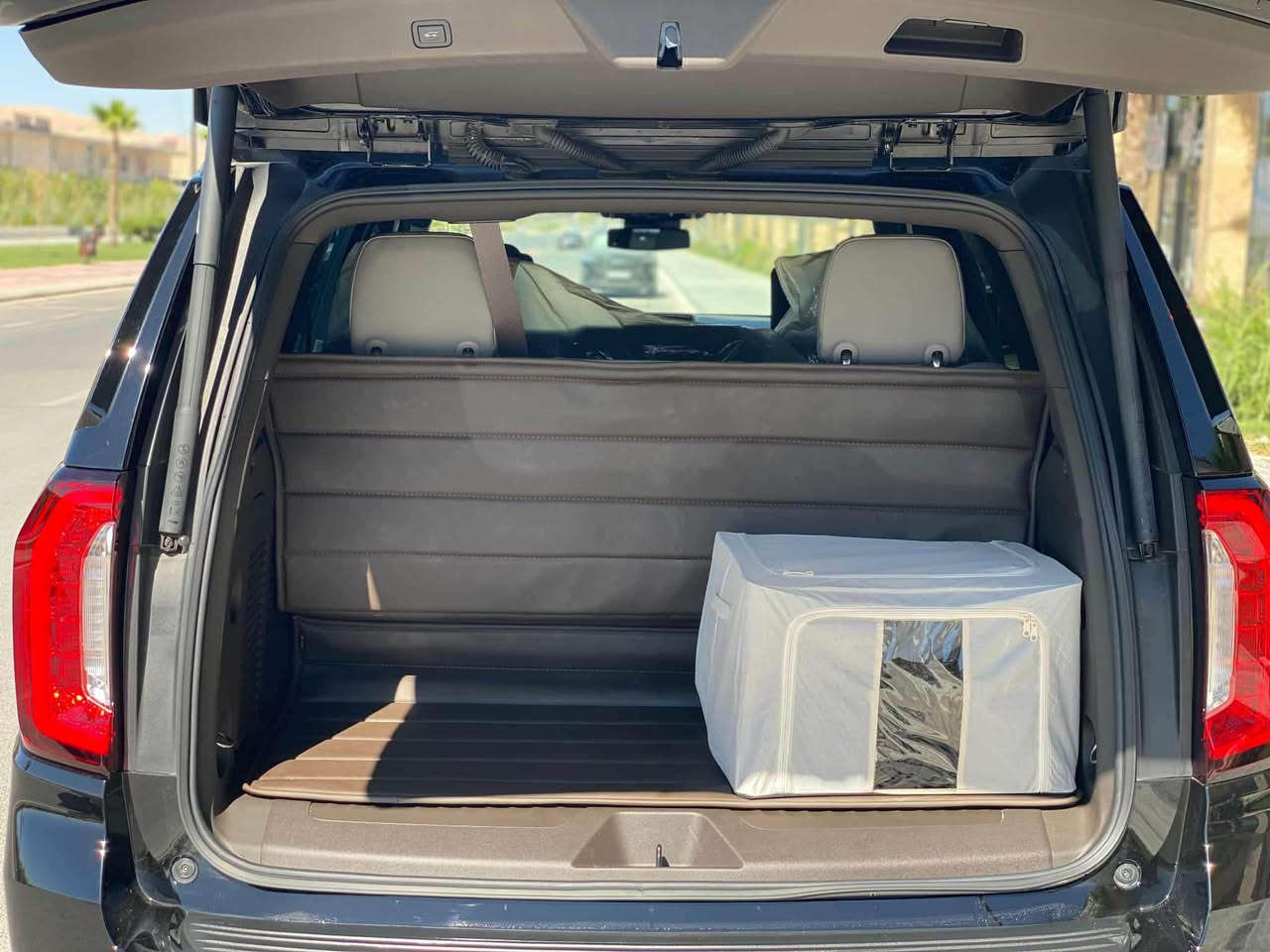 GMC YUKON SLT 2023
فول فولە
ڕاداری چواردەور و خەتی جادە ، کوژاندنەوەی ئێرباگ بۆکاتی ئۆفڕۆد ، کامێرای ٣٦٠ ، تراکشن کۆنتڕۆڵ و ئەوتۆ ھۆڵد ، چوار درگا بەسمە ، سنوق شەفت ، زۆر مواسەفاتی تر تەنھا دۆسە کارەبایی نیە 
سفری ئێرەیە 
تەنھا ١٦ ھەزار رۆشتوو
زۆر جوان و پاکە چاڵ و شوخت و تەنانەت وردەشی پێوە نیە  
رەقم و سەنەوی تازەیە کتابی جام رەشی لەگەڵایە
ناو گاعی و بەرگی کوشنی تێگیراوە تایە و پاتری و ھەموو گیانی لۆکە دینارێک مەسرەفی تیا نیە 
مەکینەی مەرغوبەکەیە ٨ پستۆنی ٥.٣ لیترە گێڕی ١٠ نمرەی لەسەرە ٣٥٥ ھێزی ئەسپە 

تکایە تکایە تەنھا بۆ فرۆشتنە ئەگەر مشتەریت بۆ سعر و زانیاری زیاتر پەیوەندی بکە جوابی نامە و کۆمێنت نادرێتەوە 
***********
فایبەر و وەتس ئەپیشی لەسەرە
سەیارەکە لە سلێمانیە و رەقەمیشی سلێمانیە یەکسەر ئەکرێ بەناوتەوە السليمانية, العراق
