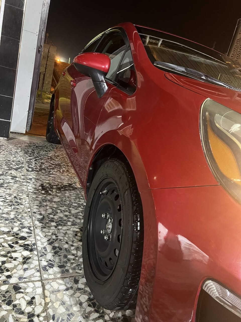 السلامُ عليكم
Kia Rio 2017 
للبيع فقط 
وارد امريكي                  لون احمر 
محرك 1600 GDI     عداد المسافة 123000mi          الضرر جاملغ امامي ايمن + بنيد 
بلوتوث 
ايكو 
AUX 
USP
عداد ليزري  
غرفة داخل السيارة نظافة 💯  تبريد جيد جداً رقم بابل الجديد سنوية لغاية سنة 2030 كفائة المحرك جيد جداً + الكير جيد جداً كشر السيارة نظيف والسيارة جاهزة موجود سونار شامل للسياره  مكان التواجد بابل 
السعر المطلوب 85 ورقة وبي مجال بسيط جداً 
للأستفسار *********** ( واتساب )
