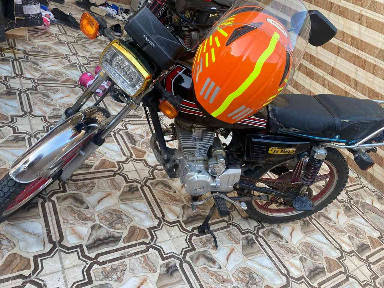 السلام عليكم ماطور للبيع سعر 325
نامه برو
2024
منفيس موجود 
بدون رقم 
ماطور جاهز من كل النواحي ومابي اي عطل
ضفيرة جديده 
سيم بانزين كلج جديد 
كله جديد 
 للاستفسار 
*********** وبي واتساب
