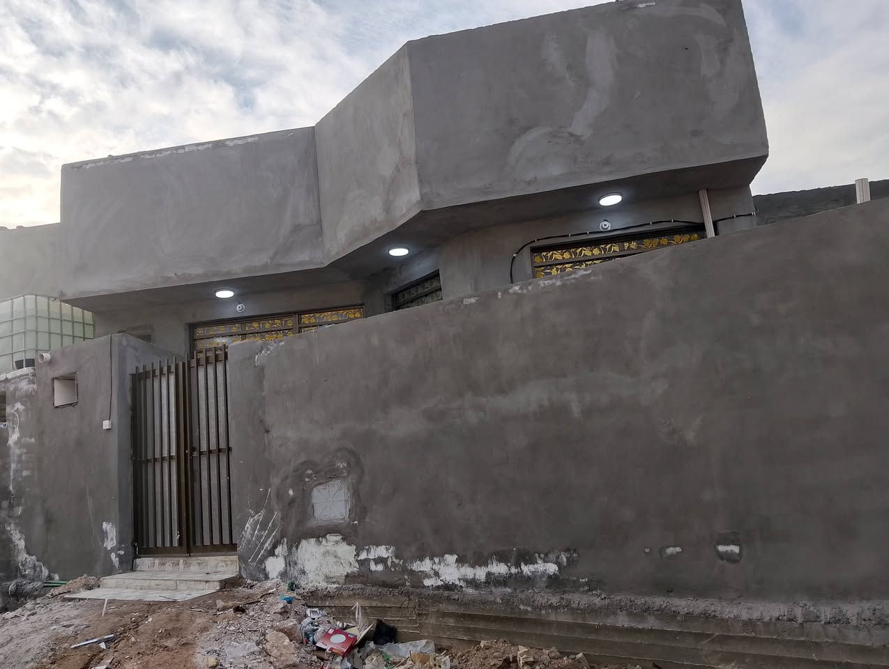 يالله بيت للبيع المساحه 120 م سند 25 اقرار محكمه بيت جديد كونكريت طابوق جمهوري كافه الخدمات الموقع كربلاء طوريج حي المستقبل خلف مدرسه المستقبل للاستفسار الاتصال ع الرقم  ***********
