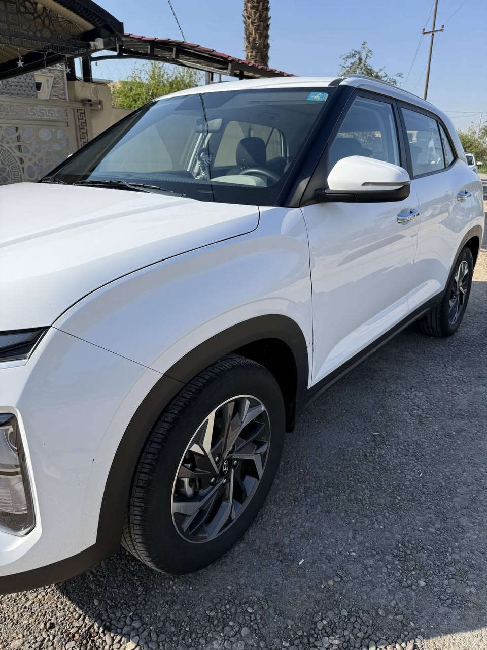 سلام عليكم 
هيونداي كريتا 2024 للبيع
السيارة ماشية 32 الف كيلومتر 
السيارة بيها ضربات بسيطة موضحة بالسونار اليوم سويتة ومحرك السيارة والكير نظيفات وتبديل الدهن مالتها يم الشركة ابدله ومنتظم بالتبديل 
المواصفات :
خليجي 
موديل 2024
حجم المحرك  1,5L دبل نوزل 
مفتاح التشغيل بصمة
تشغيل عن بعد
بانوراما
هاند بريك بصمة
شاشة ابل كار بلي 
اريل نفكيتر
حساسات خلفية
بك لايت LED
الانارة الداخلية LED
حجم الاطارات 215/60R17
ويل كب 
مقود جلد حياكة
شفتات مقود
قبضات الابواب ألمنيوم 
المودات والأوامر الصوتية
فحص نظام السيارة
المقاعد لون أبيض وأسود
عدد التجاوي 5 متحركة 
2 قطع تبريد
اوتو هولد
نظام مانع الانزلاق
نظام الايزو فكس
درايف مود
‏ECO SPORT NORMAL SMART
ماسحة خلفية
اشاير بالمري والمري قابلة للطي كهرباء
‏Bluetooth
‏USB
مخرج منفذ الطاقة
حاملات الأكواب 8
تطعيم الدواخل ألمنيوم
للاستفسار اكثر  *********** مكاني الدورة
