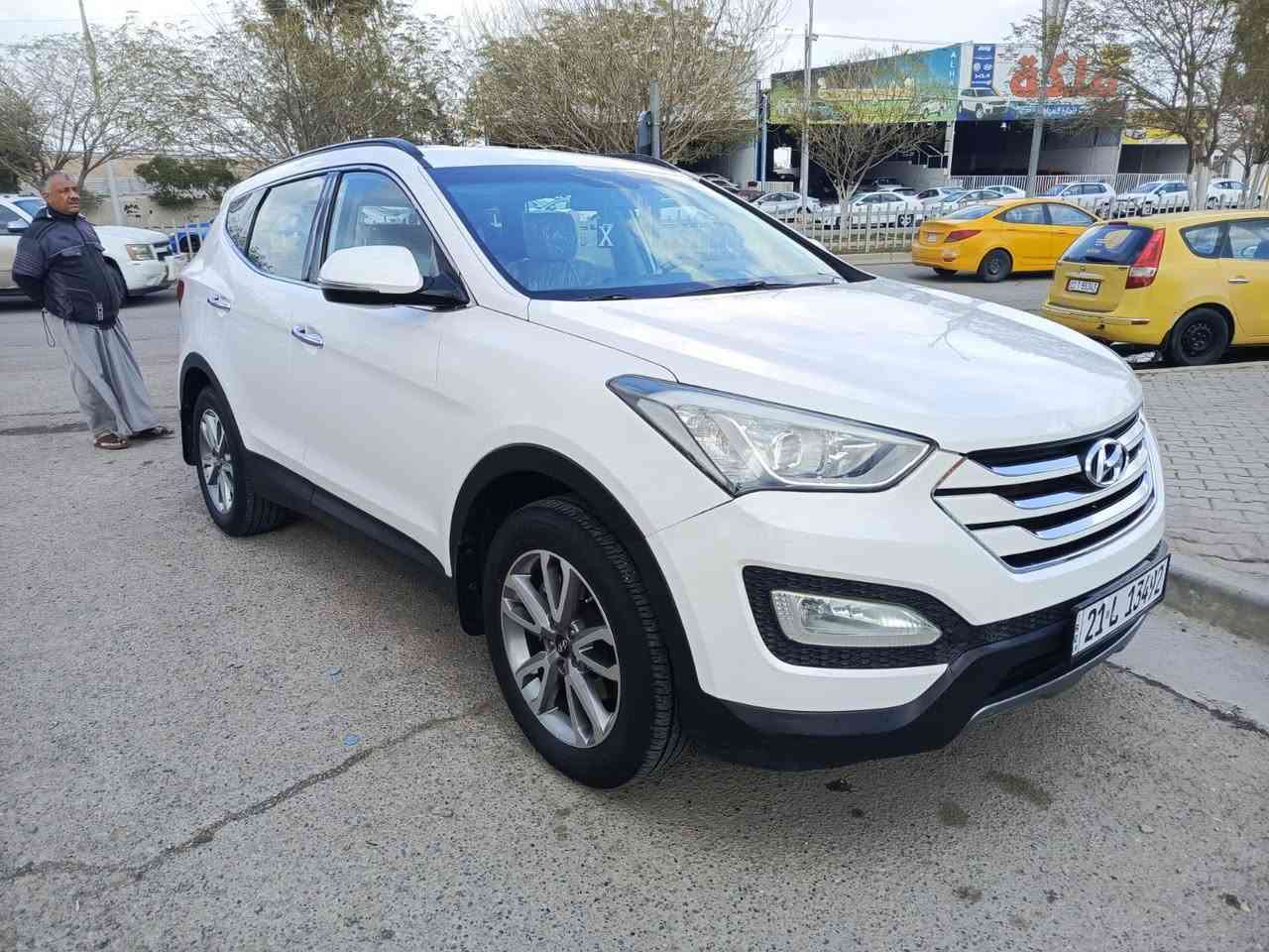 هونداي سنتافي خليجي موديل2015محرك2400 رقم سنويه هزه جديد بسمنه سياره مكفوله من ضرر بدون صبغ بدون تبديل سياره مال جناي سعر160$شويه بي مجال***********/***********مكان سياره كركوك
