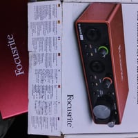 كارت صوت • Scarlett 2i2 • قليل استعمال