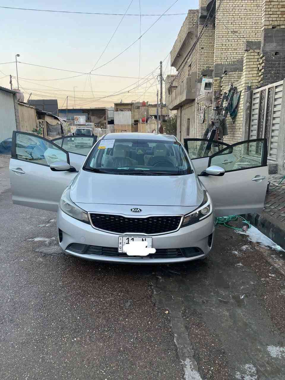 السلام عليكم فورتي موديل 2018 محرك الفين دوش سياره خير من الله ما بيها اي نقص ماشيه 84لسعر 128وبيها مجال مكاني بغداد 
***********
