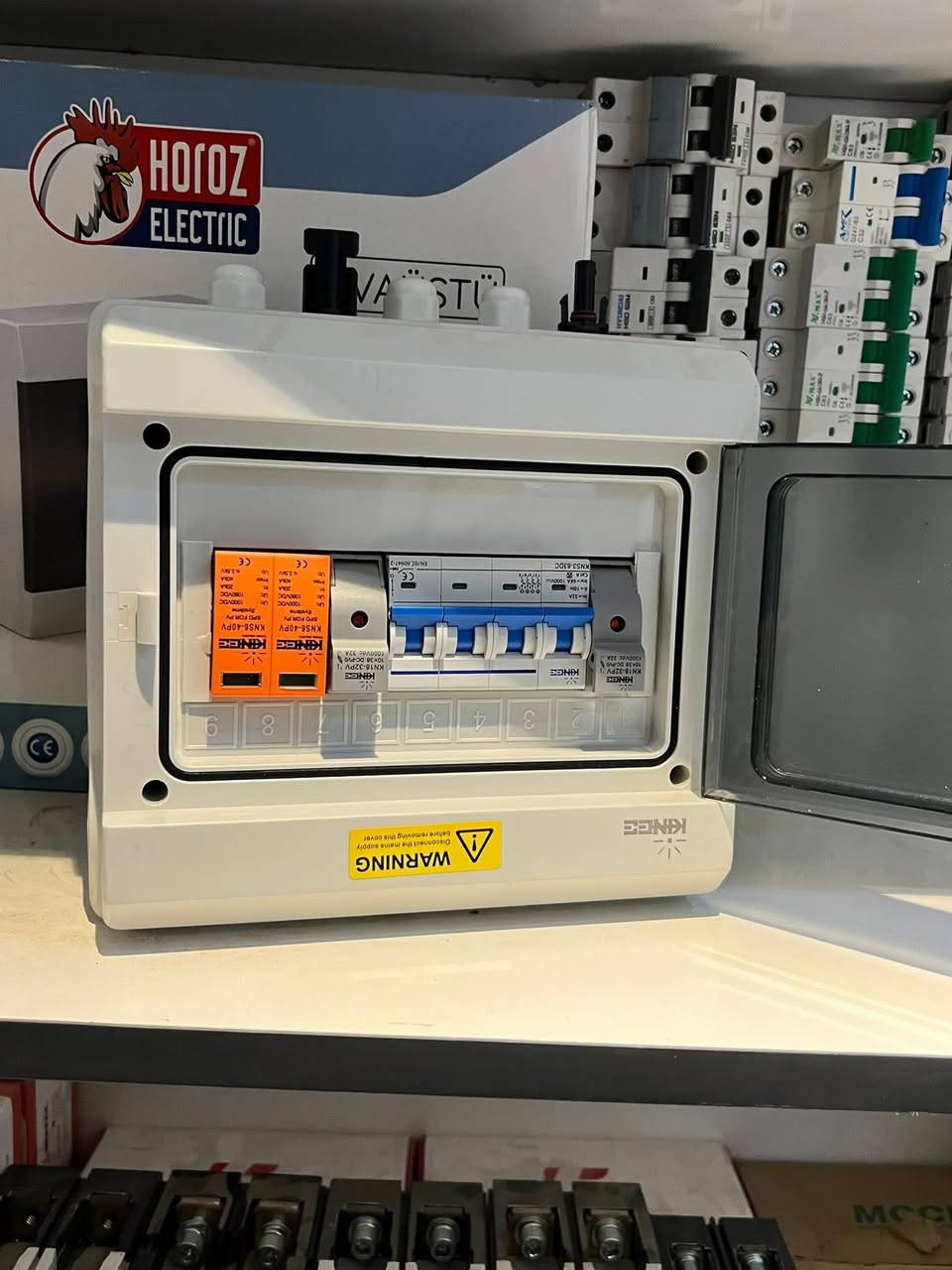 توفرت جميع مستلزمات الطاقه الشمسيه بأسعار مناسبه جداً وضمان☀️✅

جوزات✅ 
قواطع✅
بوردات ✅
كواتم الواح✅
كلامب دبل برغي✅
كلامب المنيوم✅
للاستفسار والحجز الاتصال على الرقم:
***********
