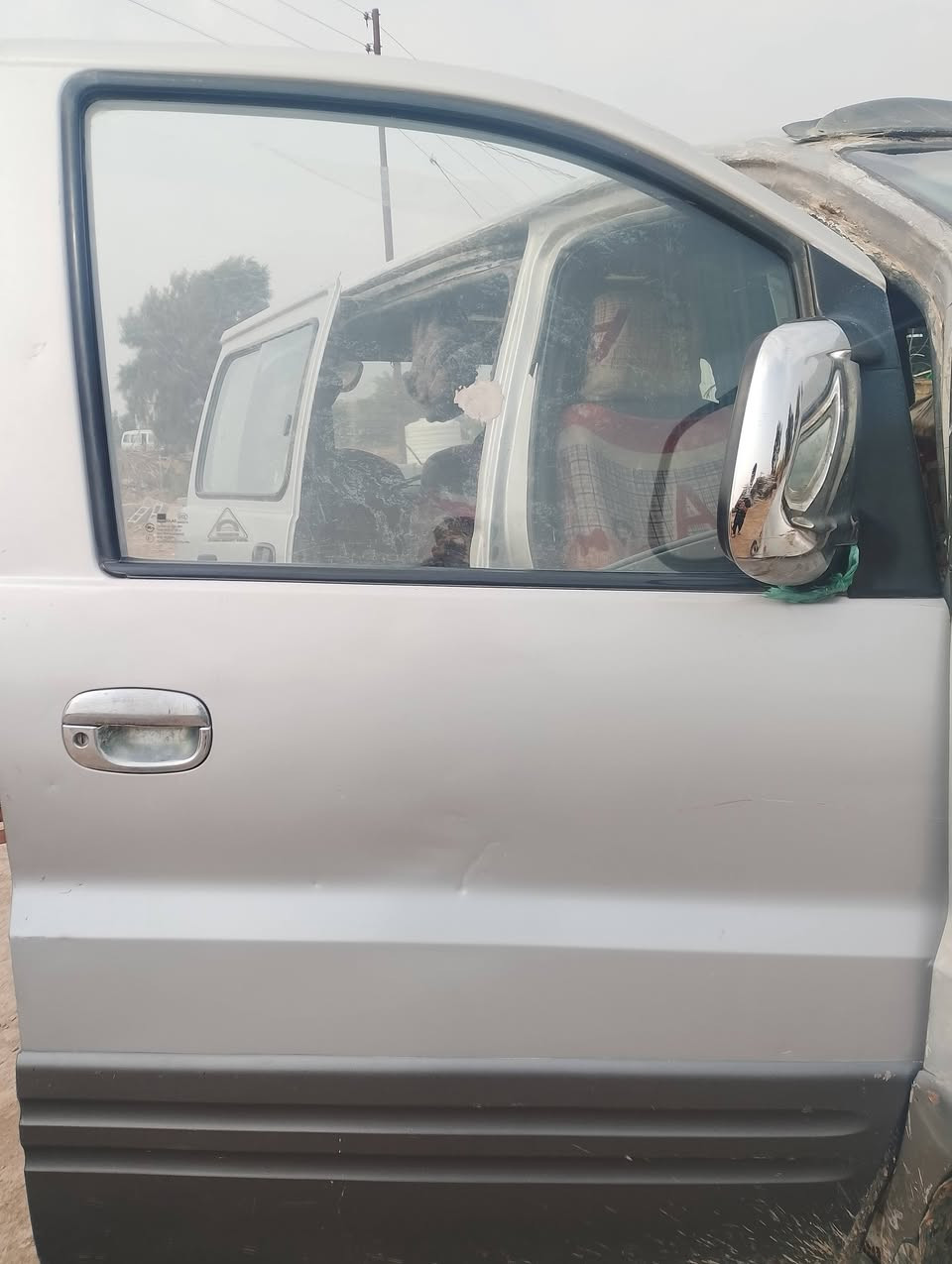 سلام عليكم شباب سياره ستاركس موديل 2002 للبيع رفاعي كامله مواصفات كهربائي مكينه كير كله كامله مواصفات تخم تايرات رقم الهاتف ***********
