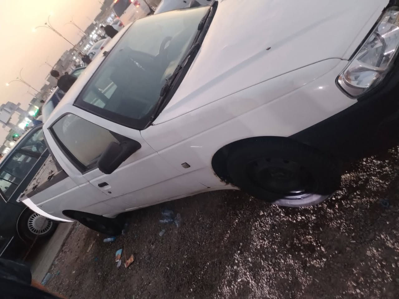 السلام عليكم بيكم اريدو مديل 216مكينه وكير ياباني رقم نينوه راعيها بل بصره شرط تحويل مكان سياره البصره المطيحه سعرها 35 وبيها مجال  ***********
