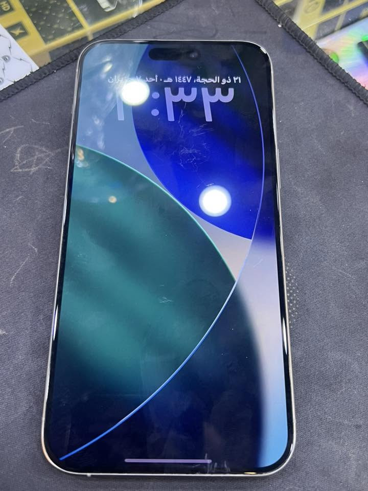 ايفون 15برو ماكس مكفول وتر بروف دبل سيم 256 بطارية88بدون ملحقات بي خدوش كلش بسيطة بل شاشه السعر مليون  رقمي ***********
