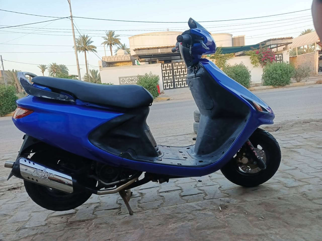 سلام عليكم فراشه فحل دسك خير من الله شلعه اشك الكاع بيهه صالنصه رياضي كله شغال بس البوربرين مال الكسن بي صوت بصيط السعر ٤٥٠ وبيهه مجال مكاني شاميه ***********
