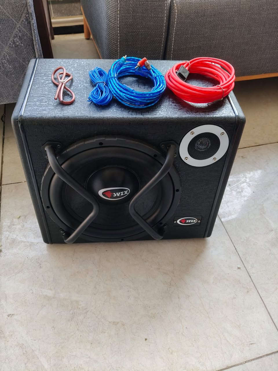 السلام عليكم دمام للبيع مكان الشعب***********
