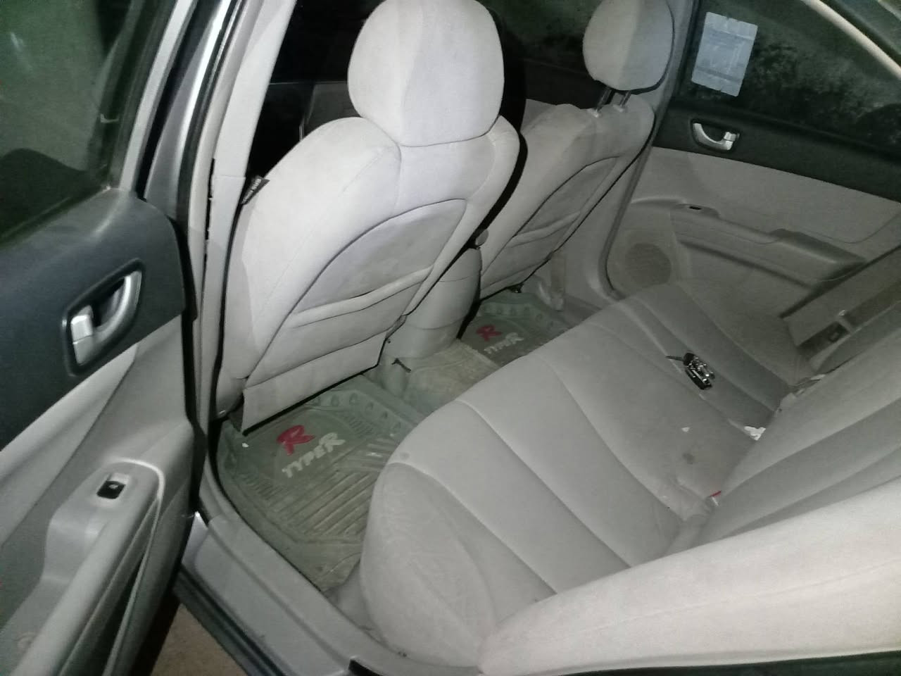 سلام عليكم سوناتا ٢٠٠٨ وراد أمريكي مصبوغه احزام صدر صدرها تعبان اوبيها الضوء الداخلي والبصمه مال أبواب ماتشتغل يرادلها كهربائي شغله بسيطه السياره فتحه شاشه كشن كهربائي تحكم استيرن محرك ٦ اسلندر مكفول كير مكفول تخم تاير شادلها للبيع أو امراوس ابئقل اونفس السعر سعر السياره ٨٥ بيها مجال رقمي *********** مكاني الفلوجه حي الشهداء
