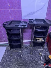 عندي عربانه حلاقه عدد 2البيع الي يريدهن يتصل ويدلل 07711741951