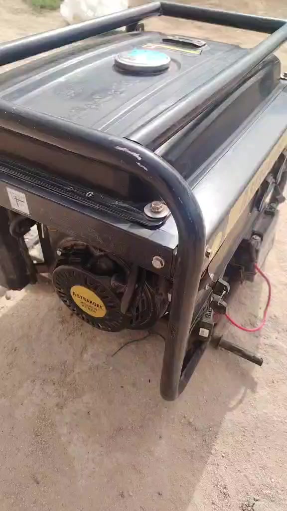 يا الله،، مولد مستعمل قليل اخو الجديد 3k
ملف نحاس 11سم النوع الكبير مع كافة ملحقاته تشغيل عن بعد، بصمه، وسلف، وحبل العنوان  الوركاء 
السعر 150


**إذا كنت صاحب هذا الإعلان وتريد حذفه لأي سبب، رجاءا أرسل رسالة إلى الدعم الفني**