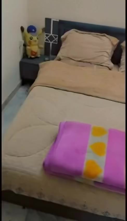 للبيع غرفه مستخدمه ب٤٠٠ عنوانها حريه ***********
