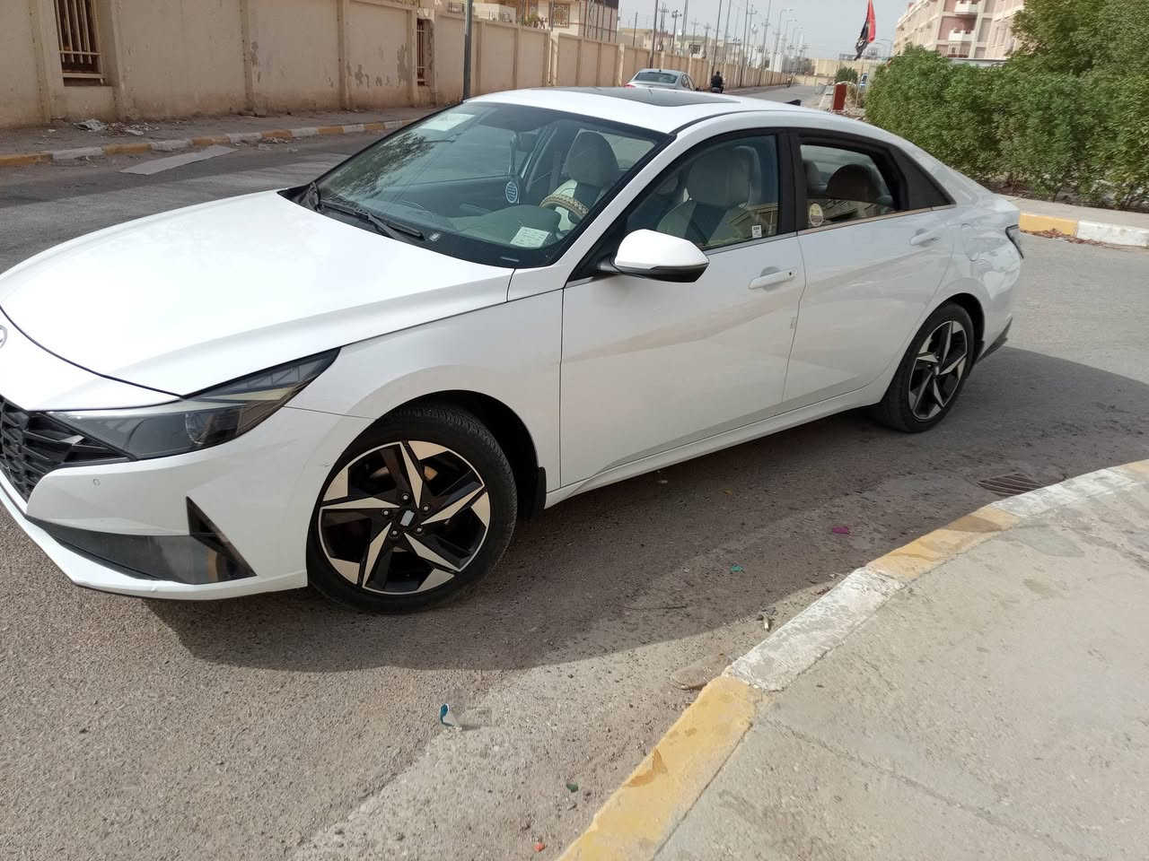 السلام عليكم النترا خليجي 23 فول مواصفات رقم بغداد   مكان السياره ناصريه السعر خاص للستفسار ***********
