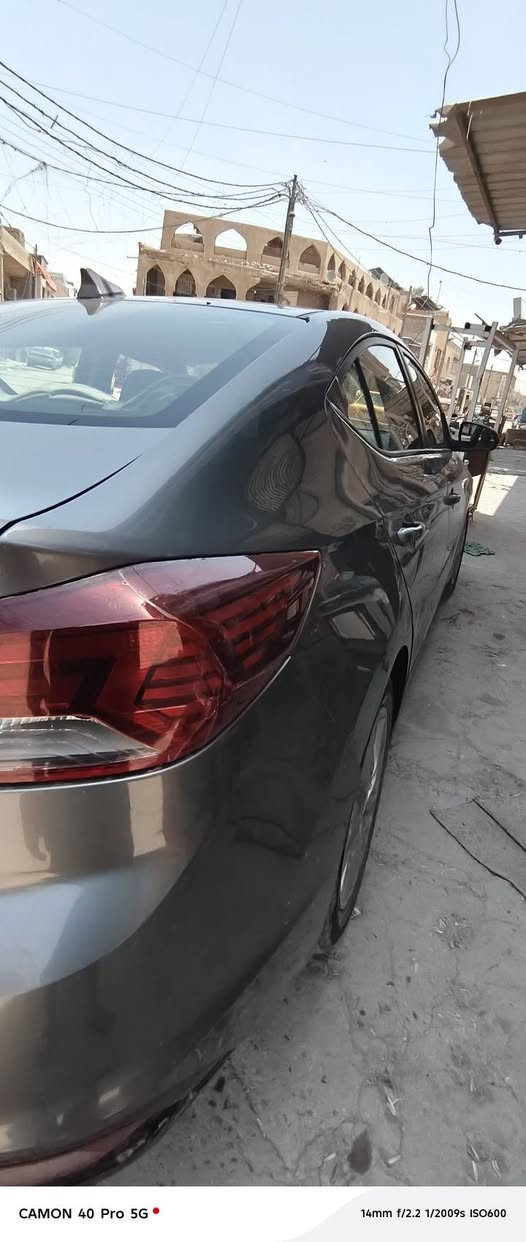 سلام عليكم
النترا للبيع ٢٠١٩ وارد امريكي حادثه بامريكا طخه خفيفه بالجنطه وبيهه حادث بسيط بالعراق جاملغ وبلبنيد طخه مصلح ع بارد رقمهه بابل تجي وشوف بعينك  سعرهه (١١٧) وبيهه مجال بسيط مكاني بغداد اني مكلف بالنشر هاذ رقمه صاحب السياره خابره وستفسر منه 
سعد ابو رقيه (***********)
